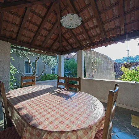 Two Bedroom Annika 4+0 *