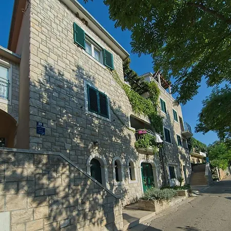 Two Bedroom Annika 4+0 * بوستيرا